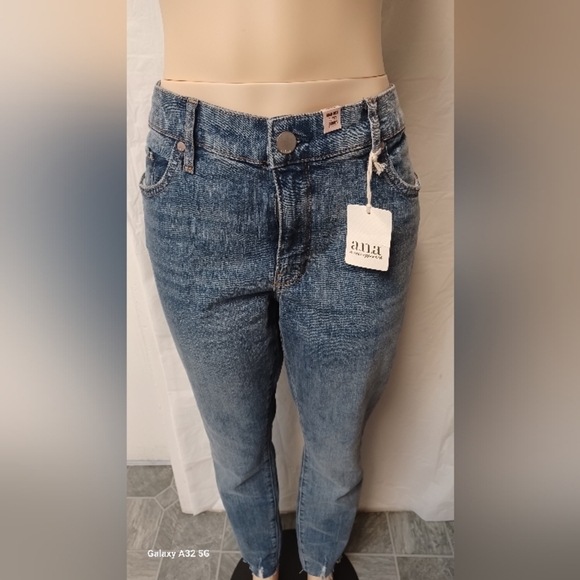 a.n.a Women's Blue Jeans Size 16W - Picture 2 of 10